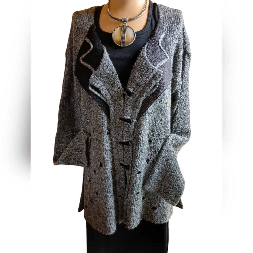 ZELE Abstract LS Gray Black Cardigan Sweater SZ. M